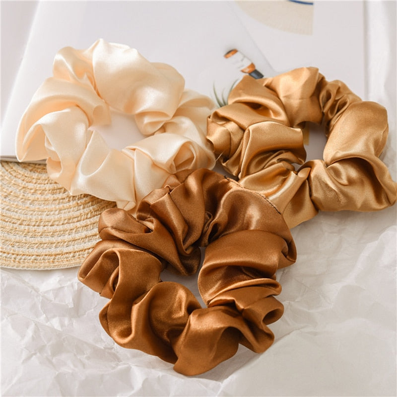 Hairs - Silk Scrunchie