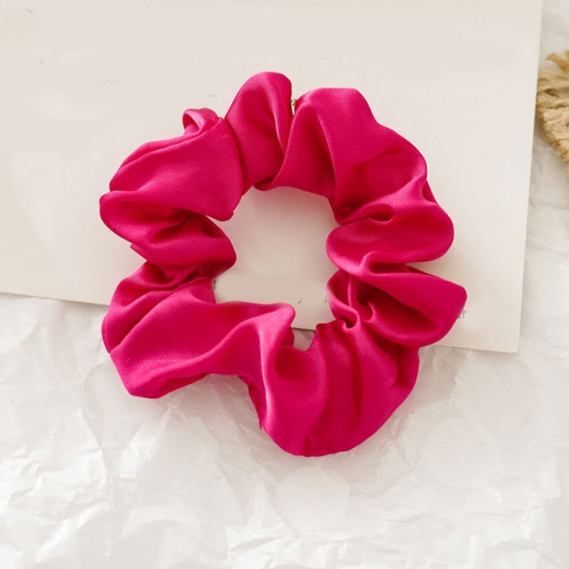 Hairs - Silk Scrunchie